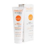 کرم-ضد-آفتاب-SPF95-دکتر-ژیلا-با-چربی-کنترل-شده-50-میلی-لیتر---Doctor-Jila-Invisible-Sunscreen-Cream-Controlled-Oil-Level-SPF95-50-ml