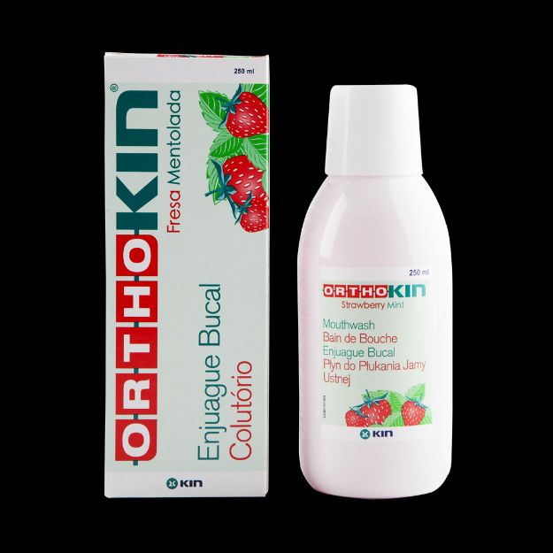 دهانشویه-ارتو-کین-با-طعم-توت-فرنگی-و-نعناع-۲۵۰-میلی-لیتر---Kin-Orthokin-Strawberry-Mint-Mouthwash-250-ml